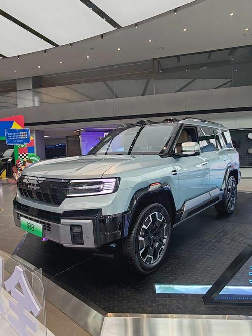 佛山107比亚迪方程豹硬派越野的爆款，英菲尼迪35周年与你共成长
